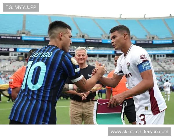 切尔西防线重组见成效，零封对手稳住局势，切尔西的防守反击