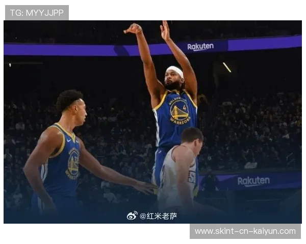 勇士5人上双终结连败！库里28分拒绝太阳逆转 布克空砍38分，勇士队员对库里