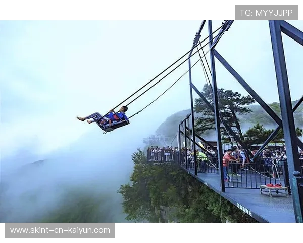海边高空秋千体验，感受心跳加速的极致快感，高空荡秋千哪里有