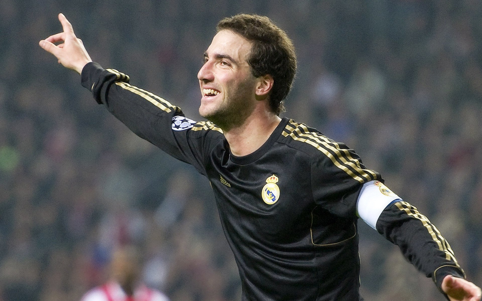 德甲青训引入语言思维训练提高球员位置决策能力，德甲青训规则